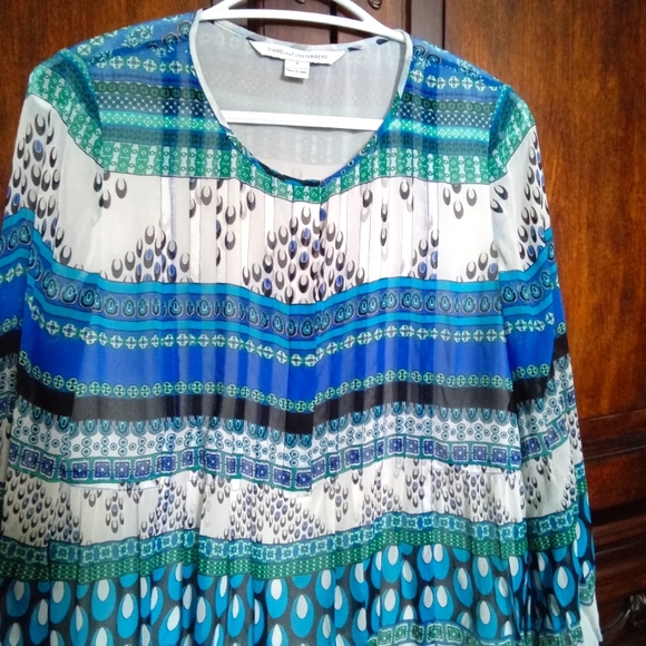 Diane Von Furstenberg 100% Silk Bohemian Style Blouse - Picture 3 of 14
